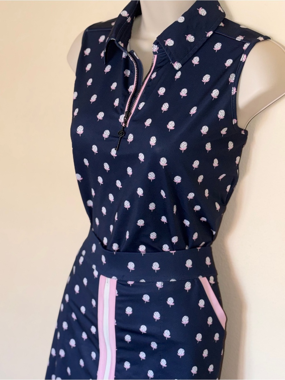 Belyn Key Navy Pink Tee Sleeveless Golf Set
